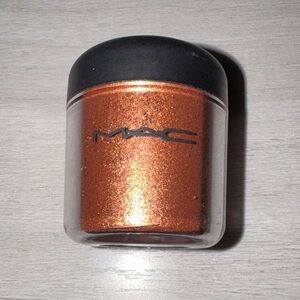 MAC Shimmering Copper Pigment